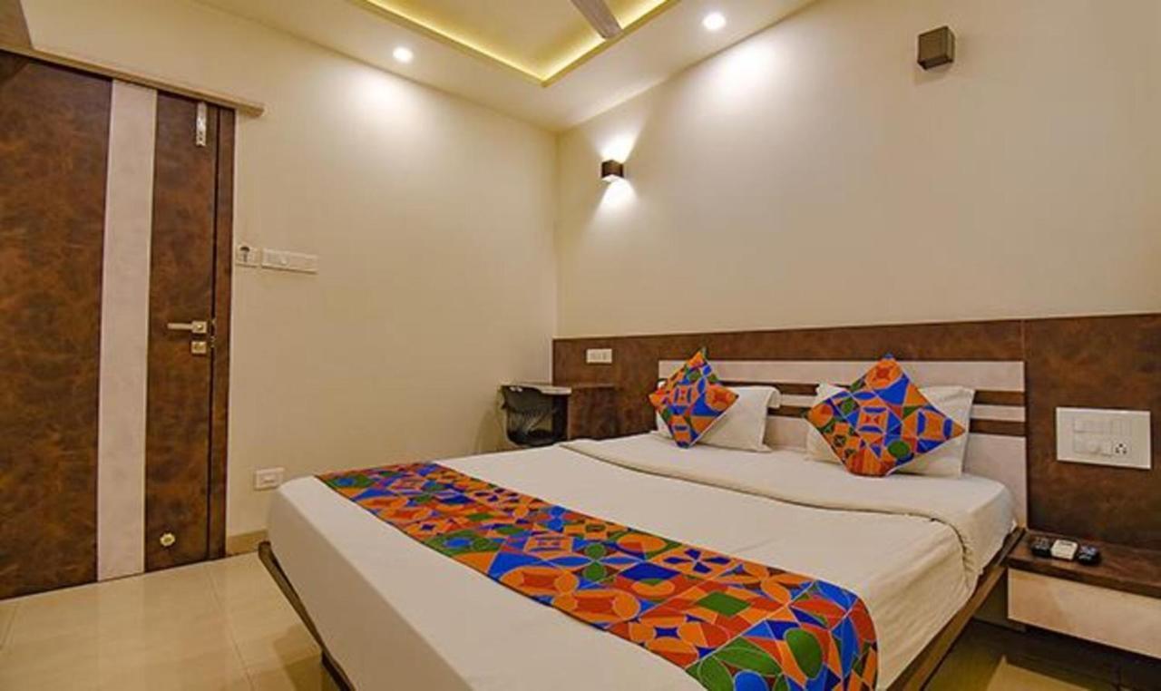Fabhotel Royce Studio Apartments - Nr Pune International Airport Exteriör bild