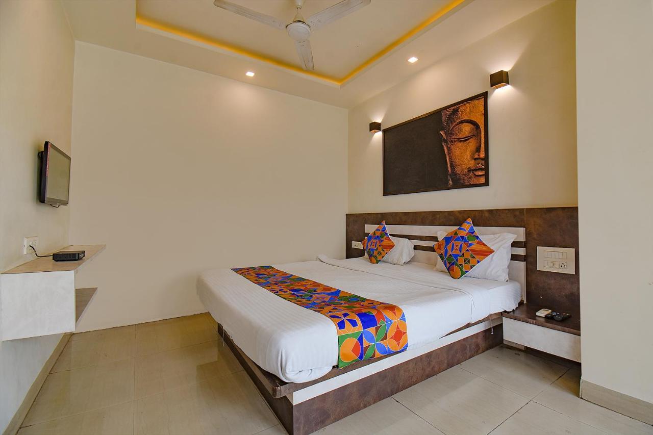 Fabhotel Royce Studio Apartments - Nr Pune International Airport Exteriör bild